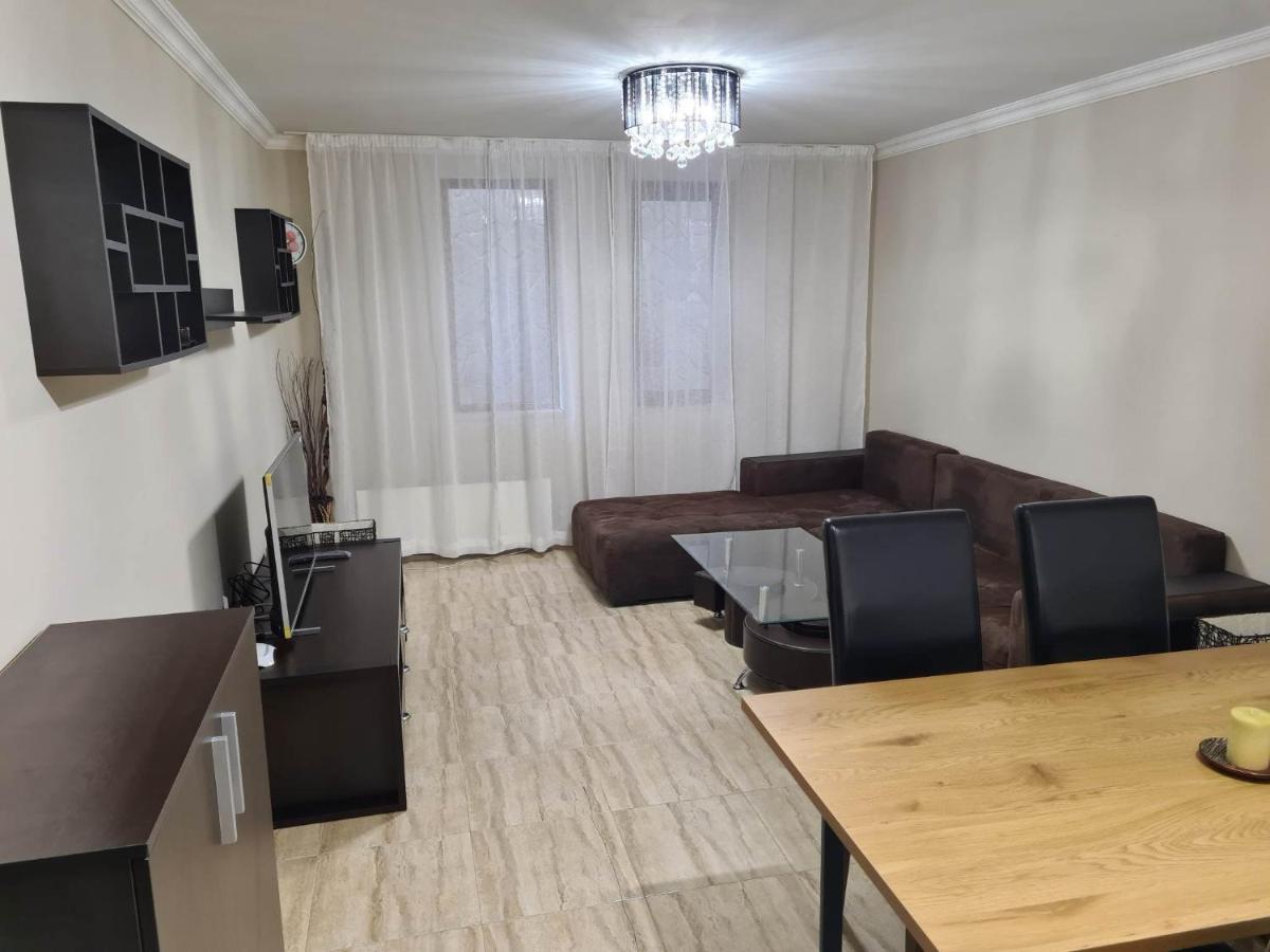 Apartmán Апартамен В Манастира 3 Smoljan Exteriér fotografie
