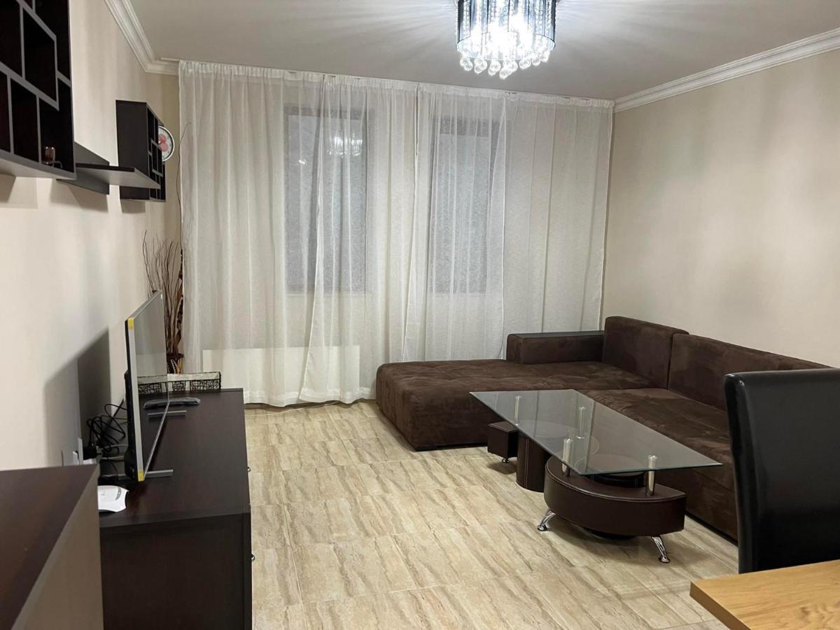 Apartmán Апартамен В Манастира 3 Smoljan Exteriér fotografie